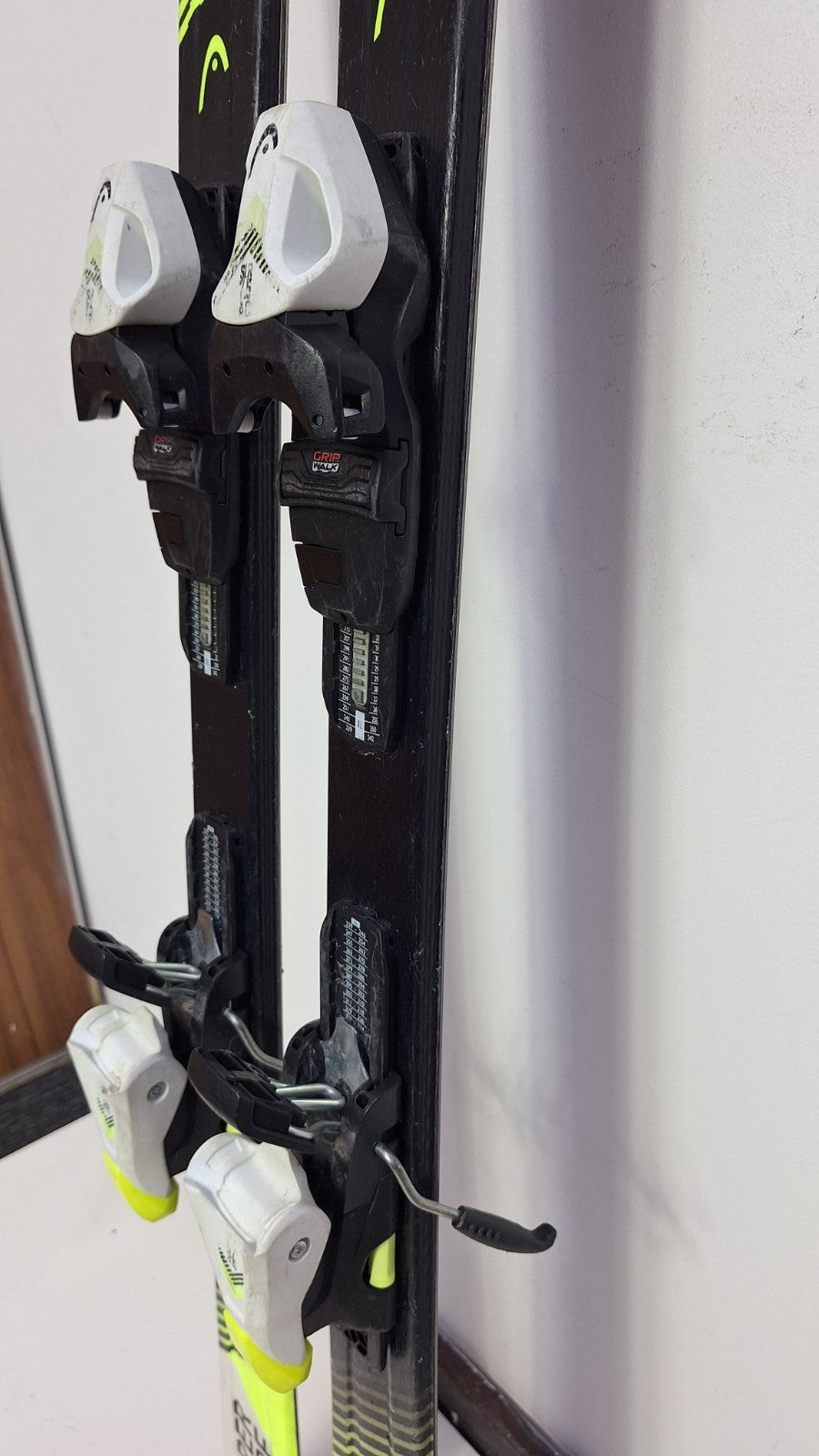 HEAD SupershapeTeam SLR PRO 147cm Ski + HEAD SLR 7.5 Bindungen Wintersport