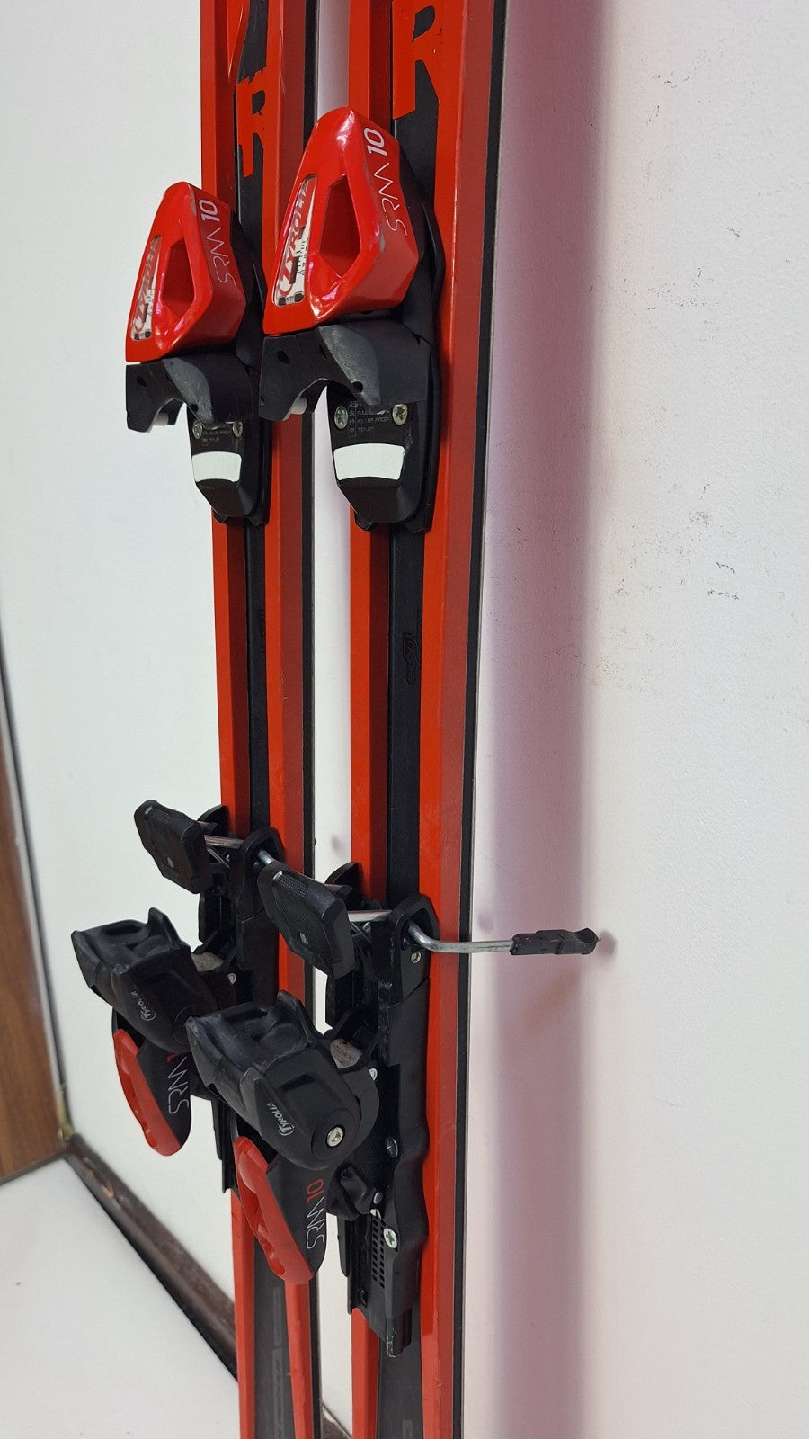 Ski Wedze Boost 300 arcHtec 163 cm + fixations Tyrolia SRM 10 Sport d’hiver sur neige