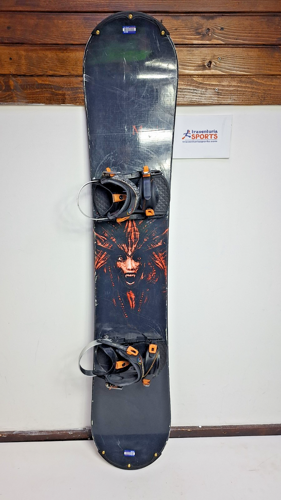 Matrix Syco 159W cm Snowboard + HEAD Rental L  Bindings Winter Snow Adventure