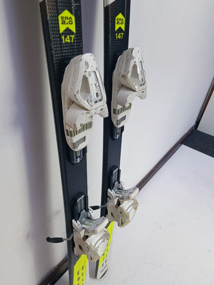 HEAD SupershapeTeam R  SLR 2 147cm  Ski + Tyrolia LRX 9 Bindings Winter Sport