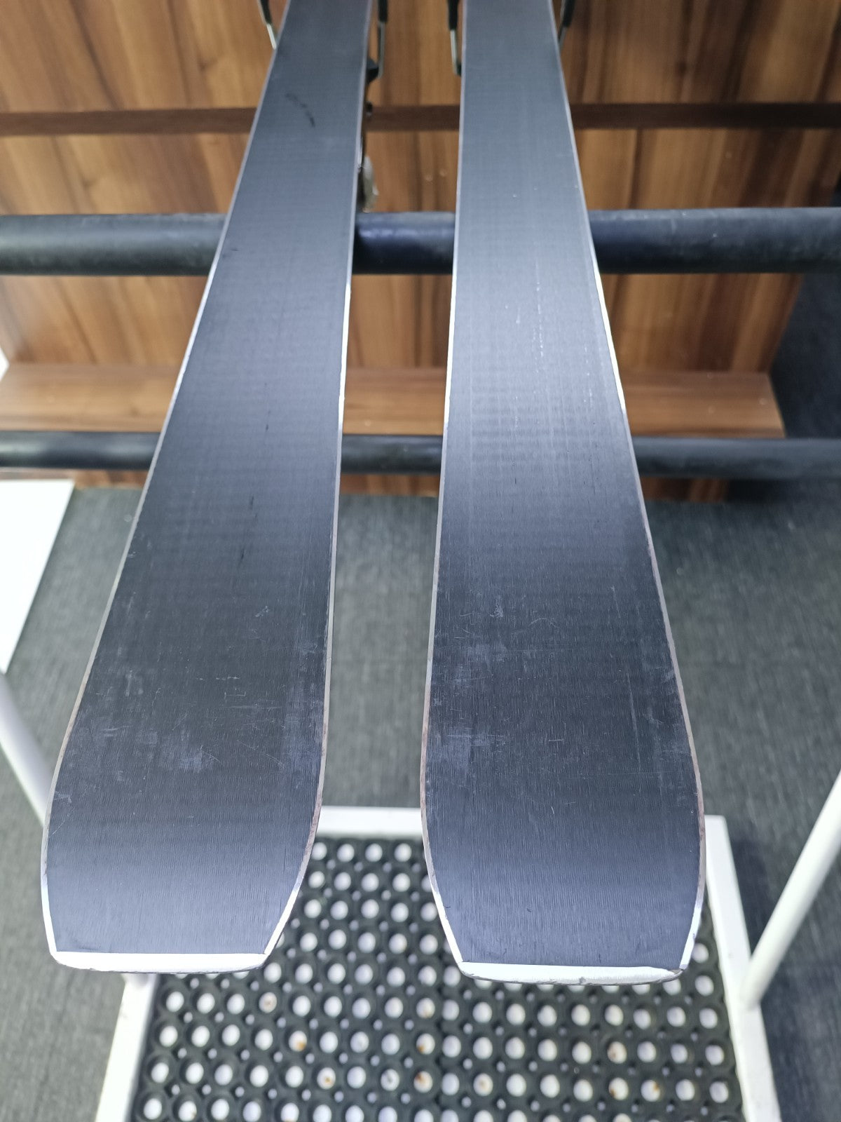 HEAD  World Cup i.Speed 180cm Ski + Tyrolia SP13 Bindings Winter Sport