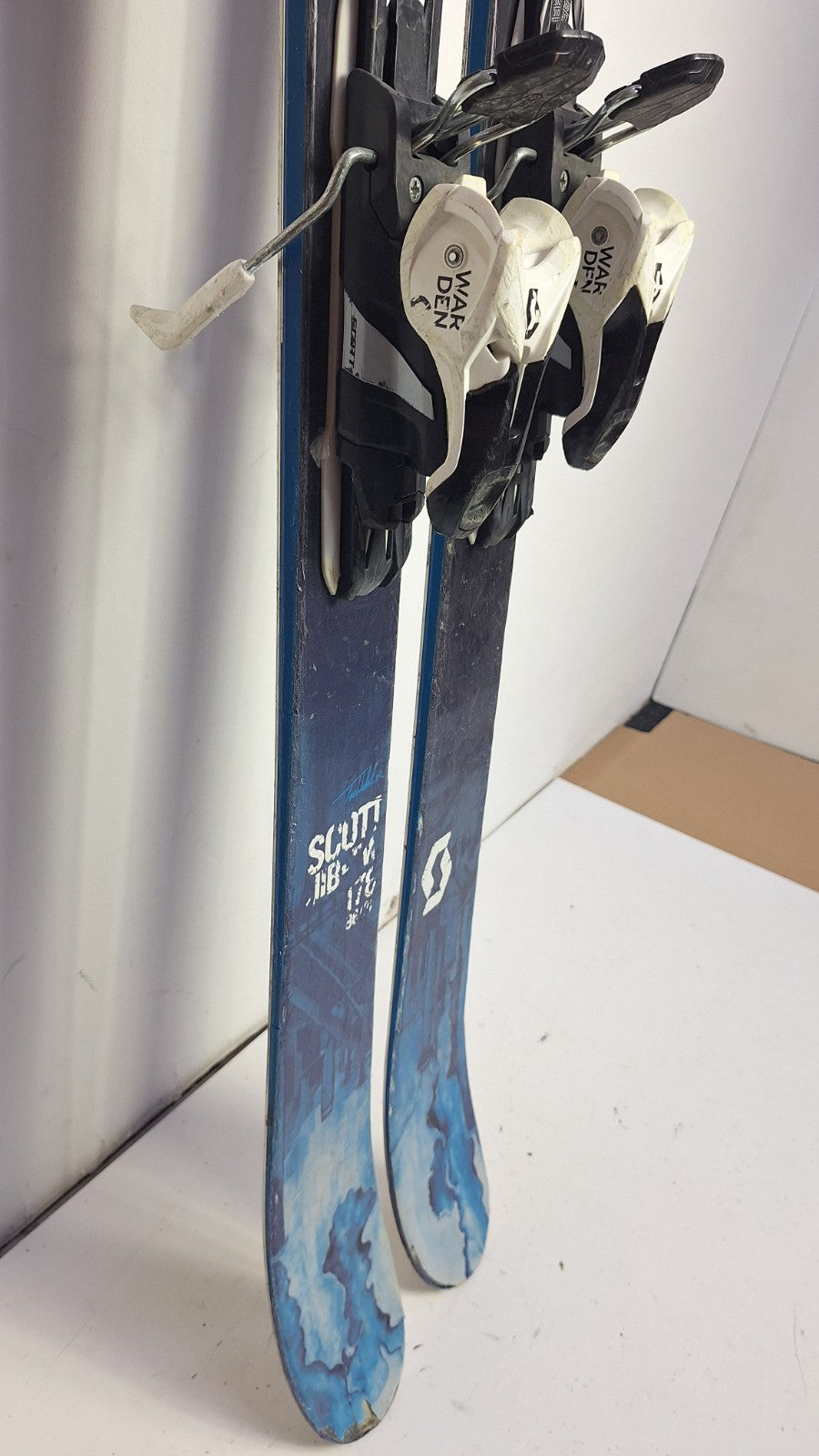 Scott Jib TW 178 cm Ski + Scott 11 Bindings Winter Fun Snow Sport