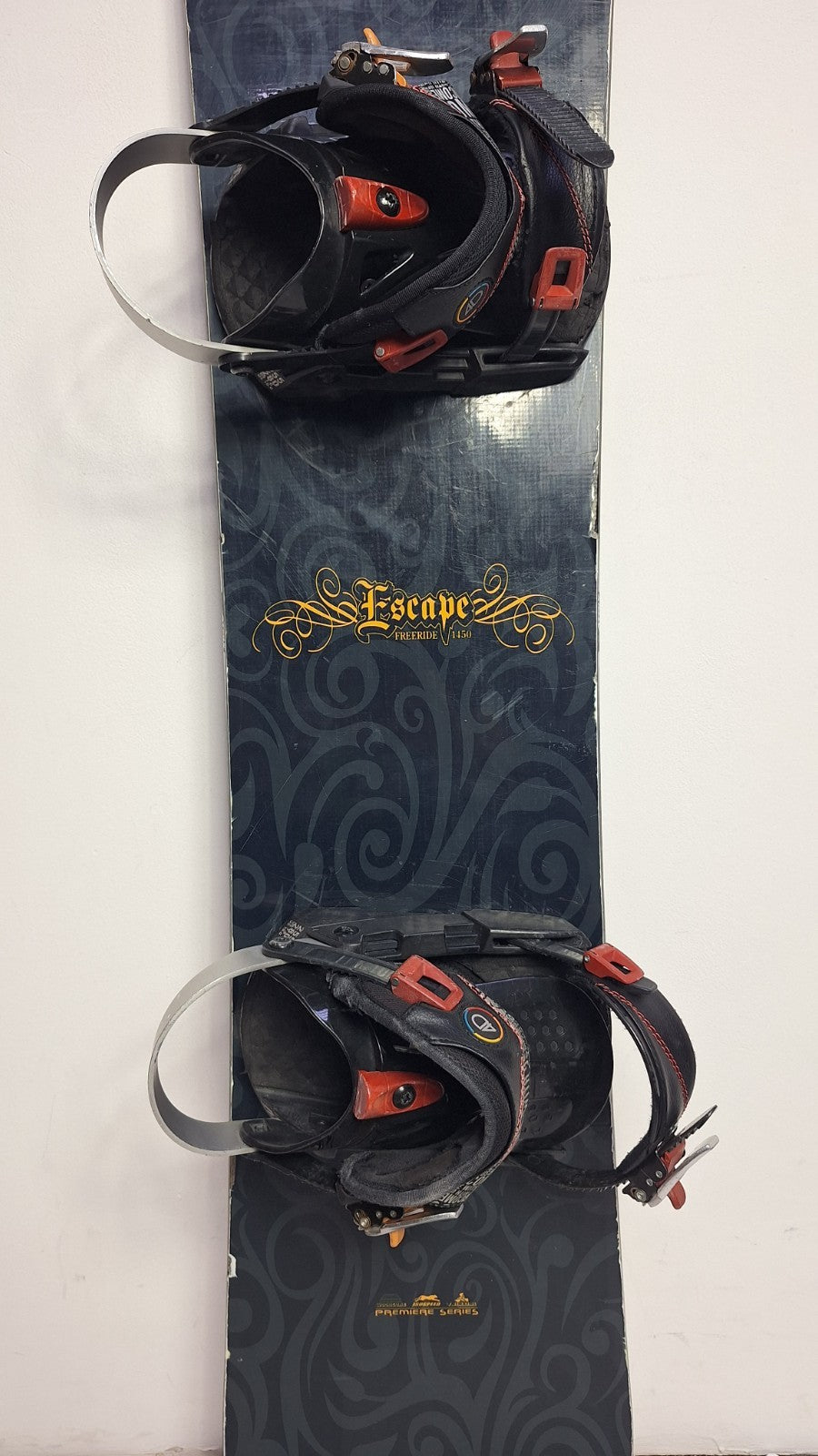 Snowboard Matrix Escape 145 cm de 2018 + fixations HEAD Rental M Neige Aventure