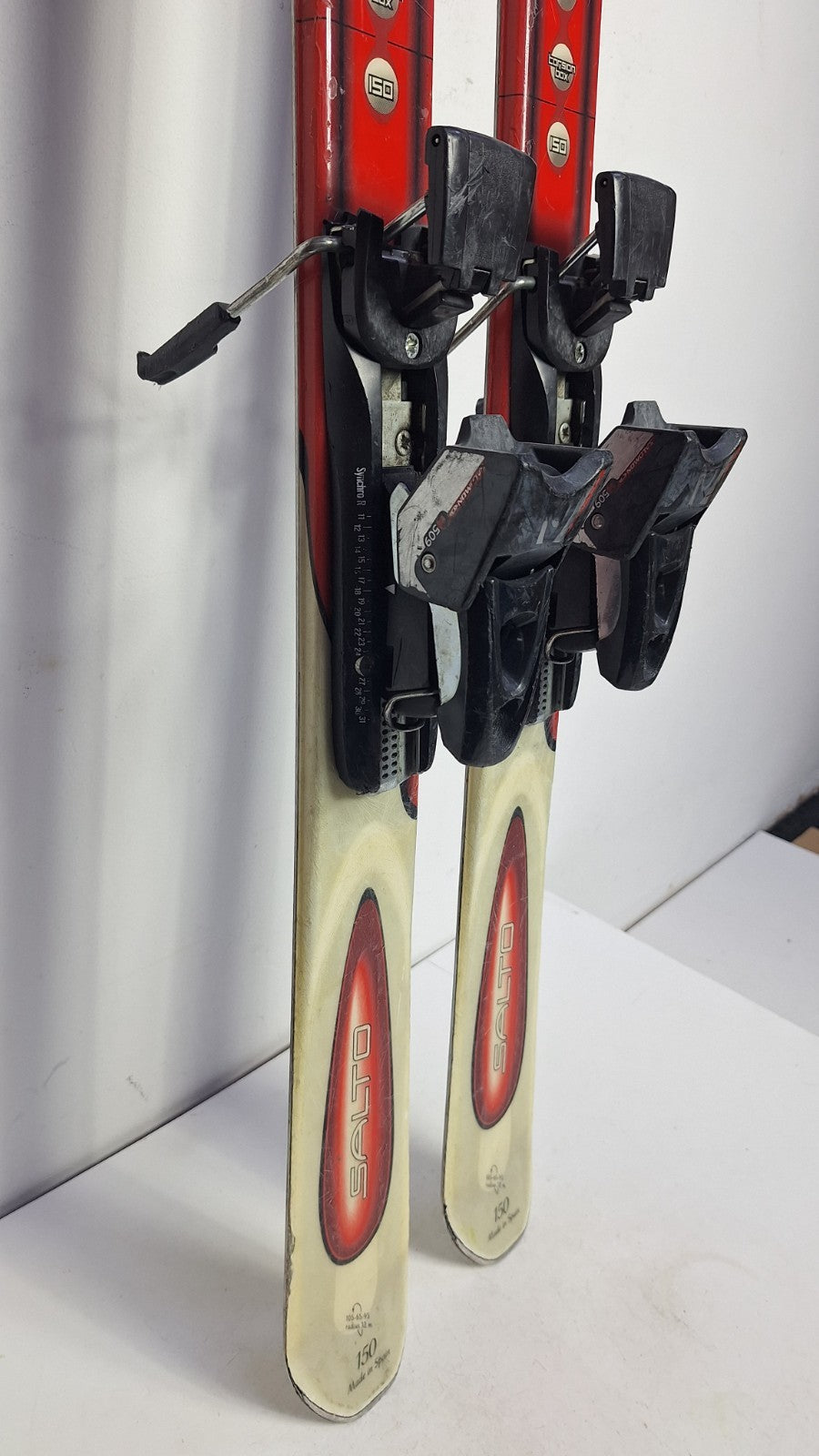 Rossignol Salto 150cm Ski + Salomon 9 Bindings Winter Fun Snow Sports