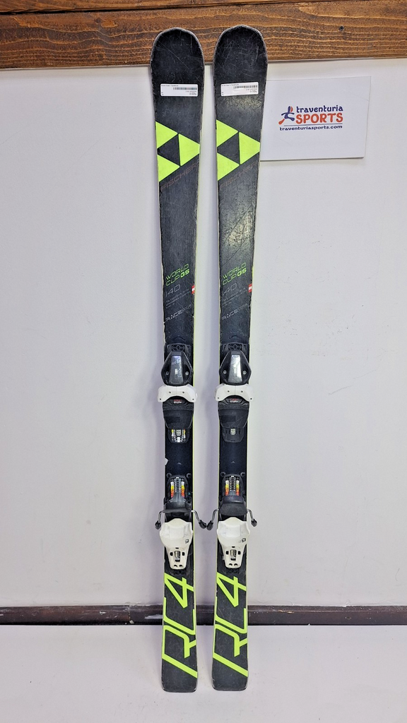 Fischer RC4 GS WC 140 cm Ski + Fischer RS9 Bindings Winter Sports