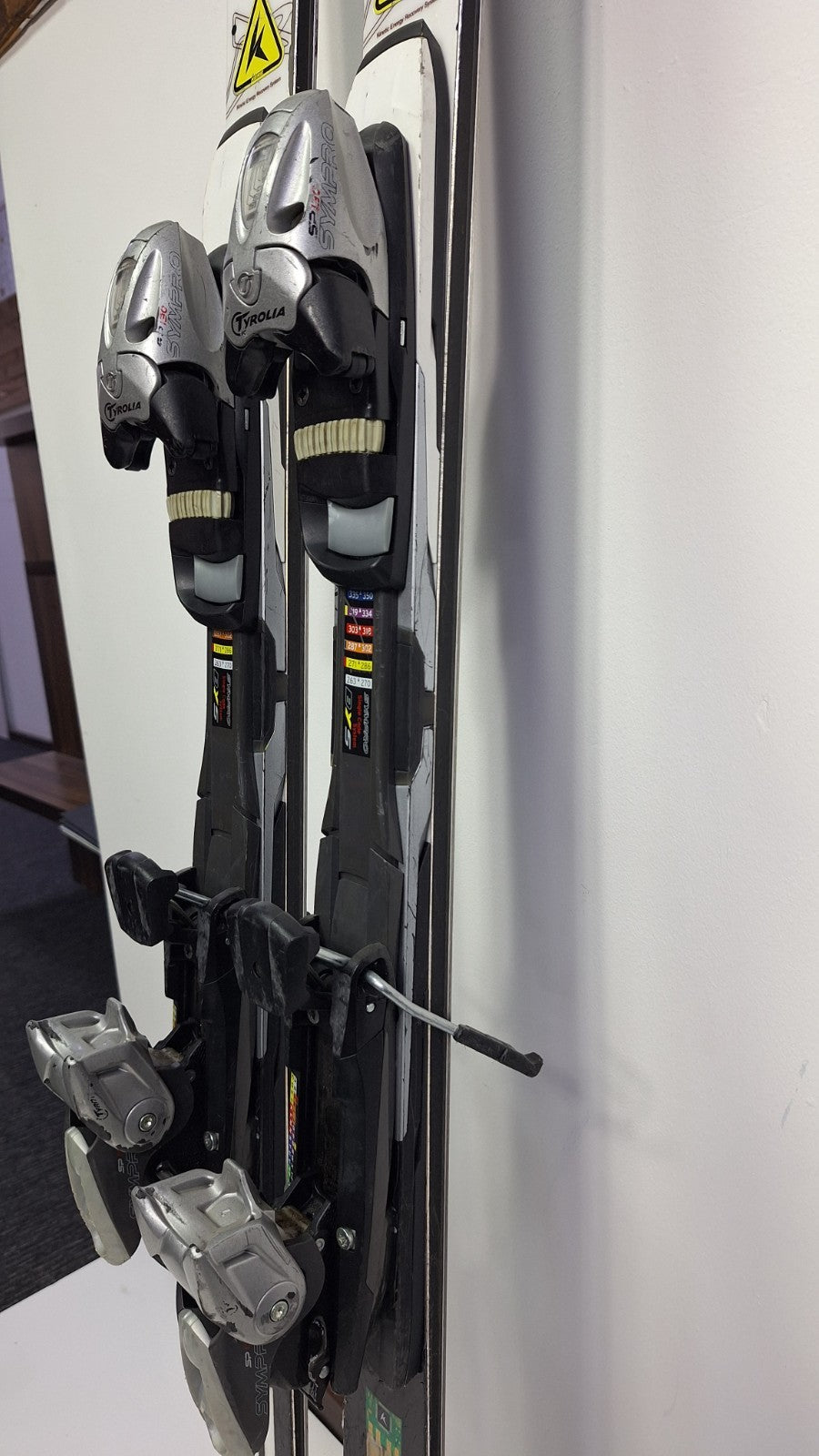 Head World Cup Rebels i.Speed  180cm Ski + Tyrolia 13 Bindings Winter Sport
