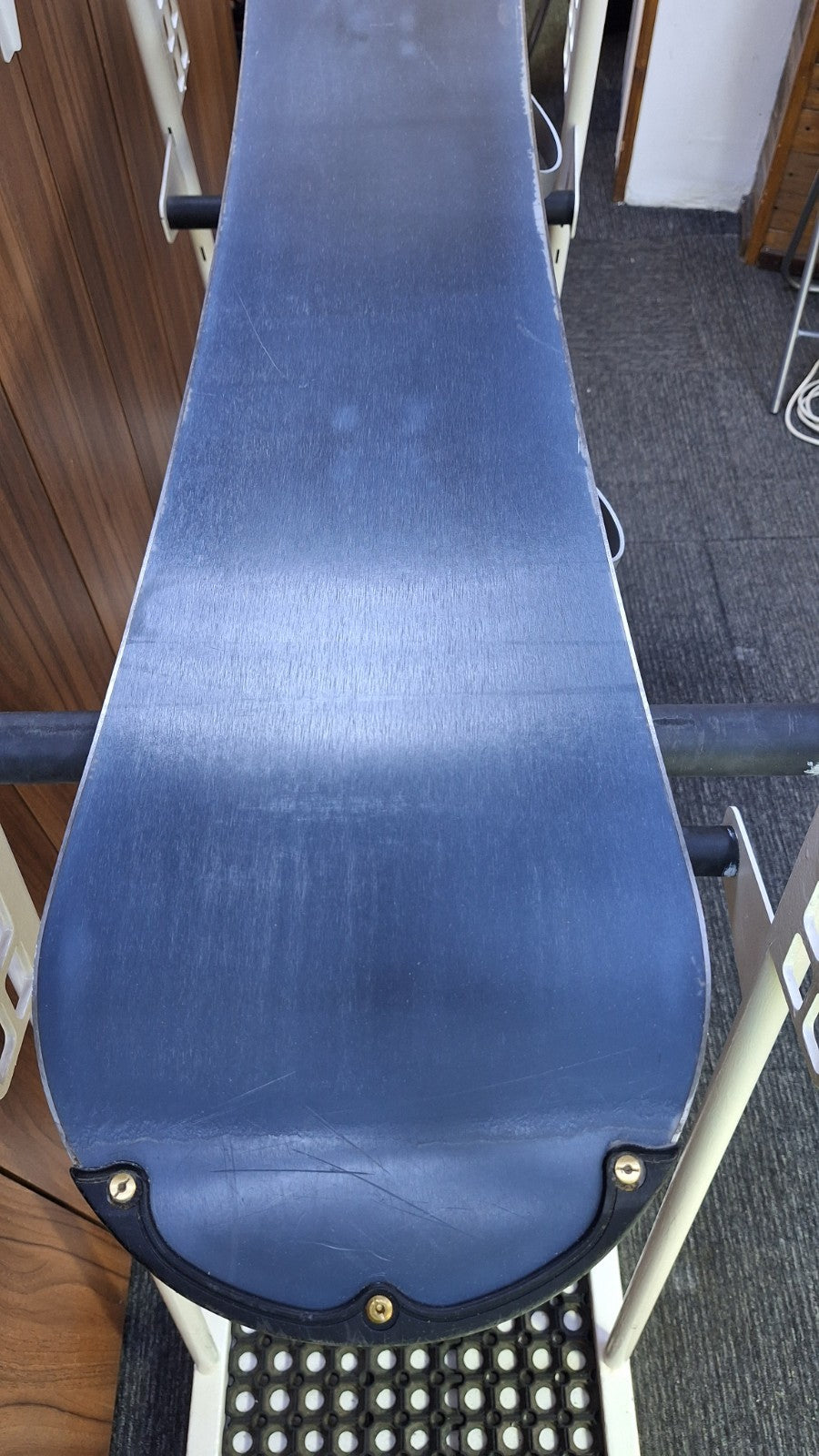 Snowboard Heli Kamikaze 147 cm + fixations HEAD Rental M Hiver Neige Aventure
