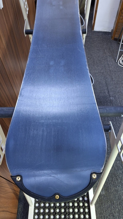 Snowboard Heli Kamikaze 147 cm + fixations HEAD Rental M Hiver Neige Aventure