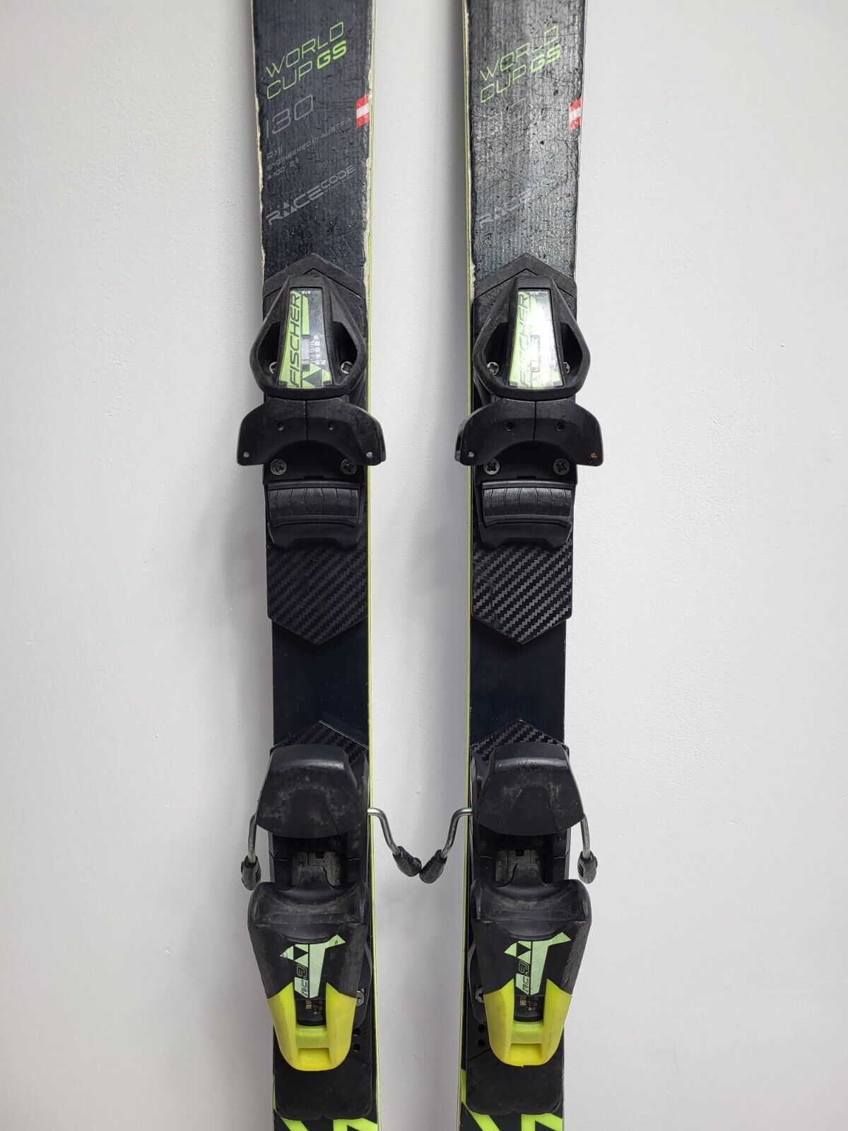 Fischer RC4 WC FIS 130 cm Ski + Fischer 9 Bindungen Wintersport