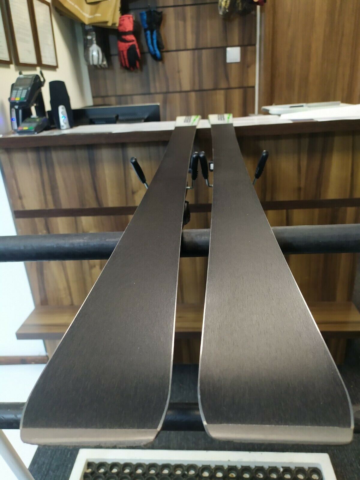 Elan Race RCG 158 cm Skis + NEW Tyrolia SX10 Bindings Winter Fun Snow BSL