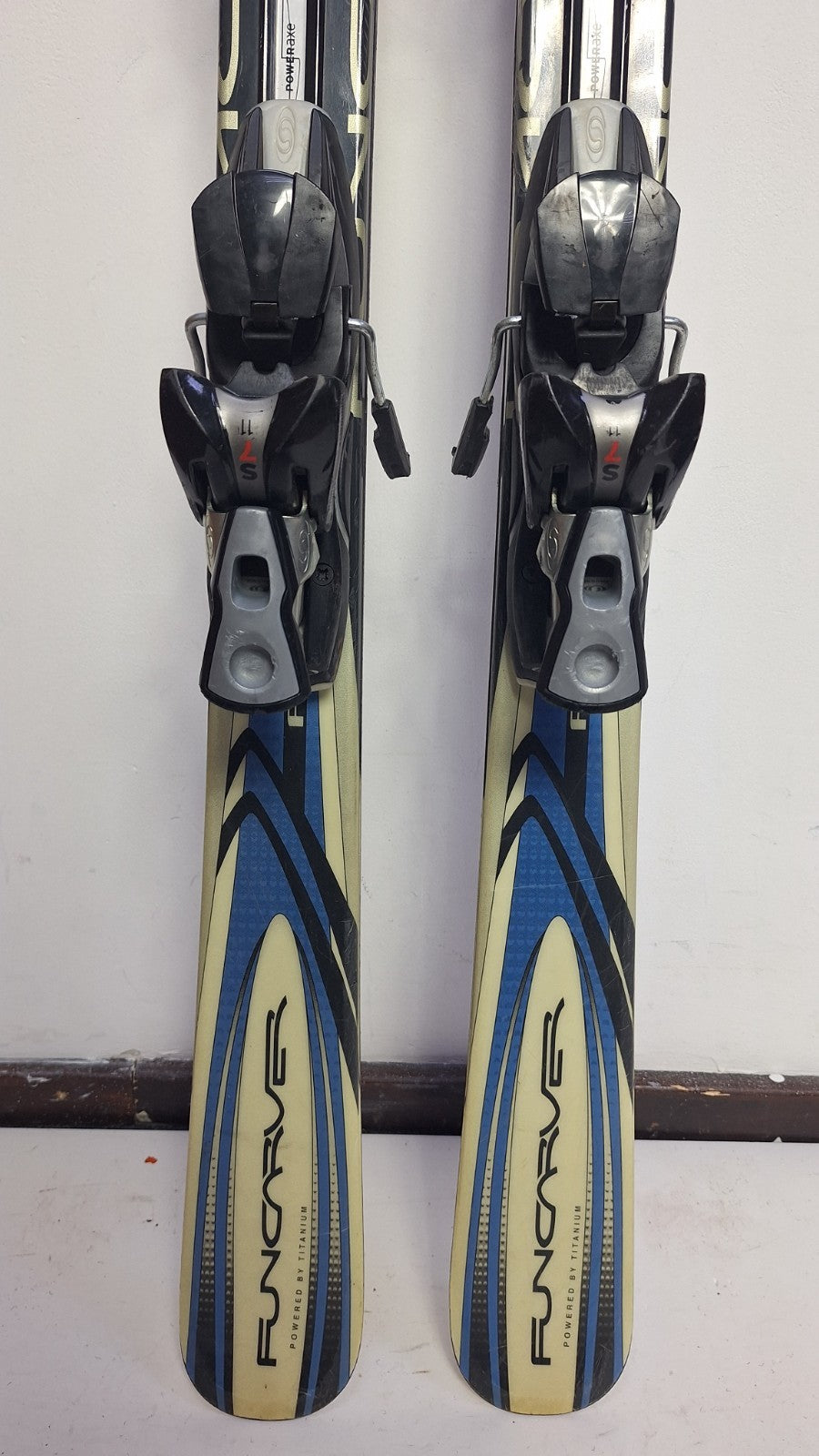 Volkl Funcarve F11 158cm Ski + Salomon 10 Bindings Fun Snow Winter Sport Piste