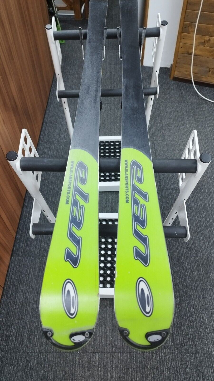 Elan Race RCG World Cup 144 cm Ski + Tyrolia 7 Bindings Winter Fun Snow Sport