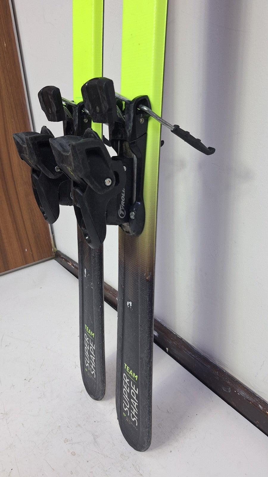 HEAD Supershape Team Easy JRS 157 Ski + Tyrolia BYS 10 Bindungen Wintersport