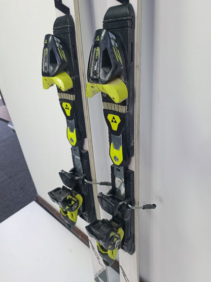 Fischer RC4 WC 170cm Ski + Fischer 11 Bindungen Winter Fun Snow Sport