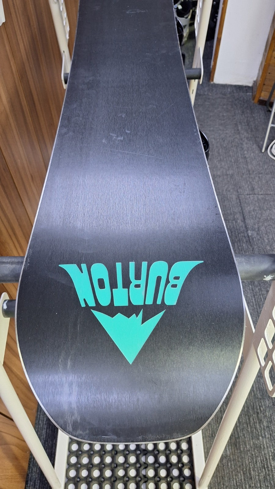 Burton Radius 145L cm Snowboard + Burton S  Bindings Winter Snow Adventure