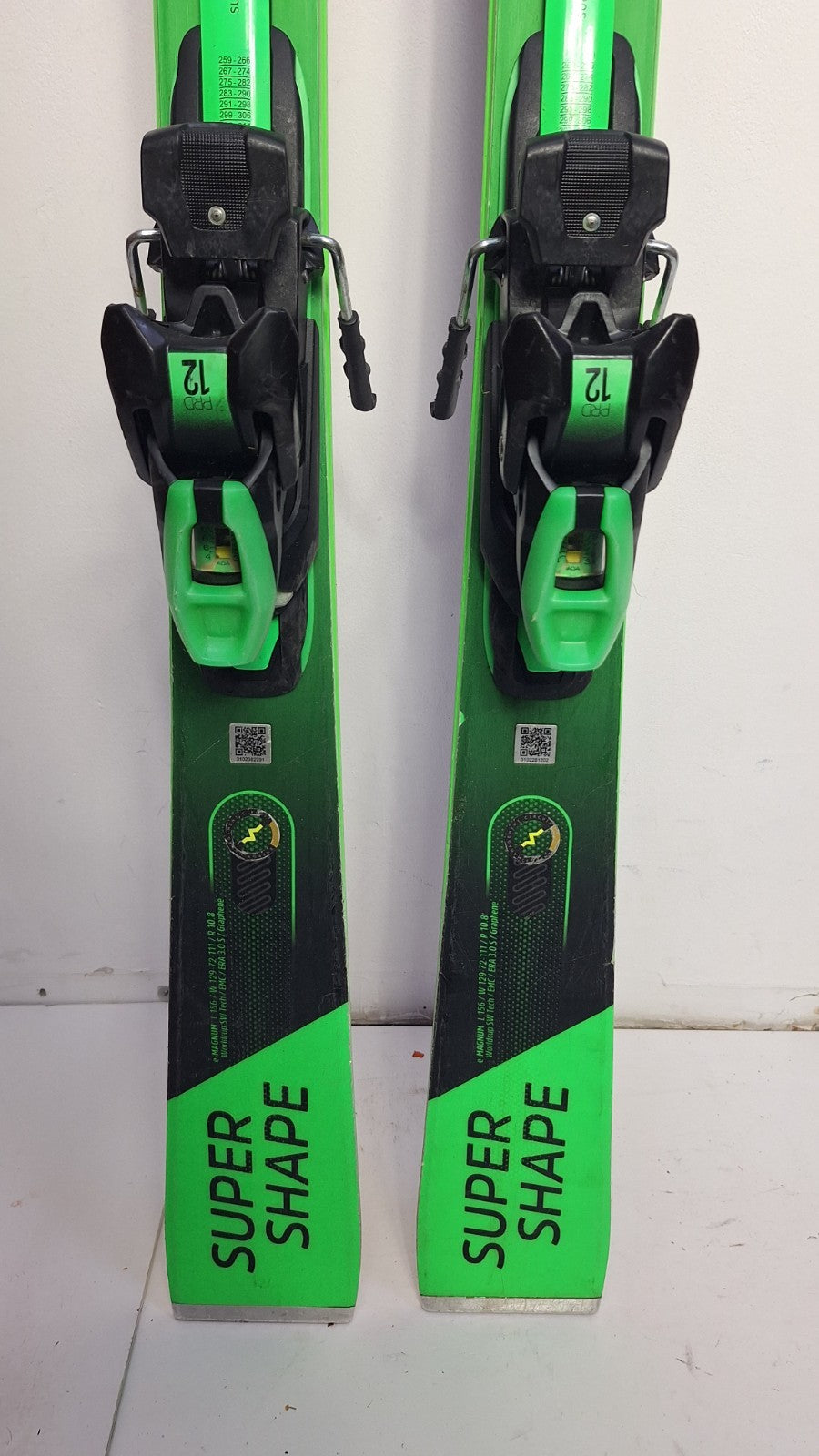 HEAD Supershape e-Magnum  156cm Ski + Head PRD 12  Bindings Winter Sport