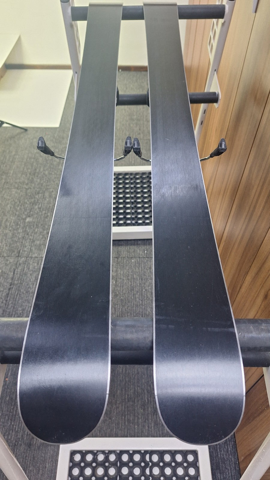 Sci Atomic Punx Twin-Tip 120 cm + Attacchi Atomic 5.5 Sport Invernali Neve