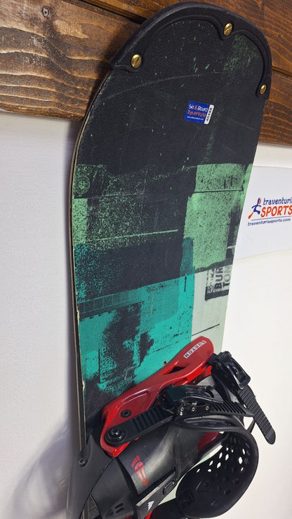 Snowboard Burton Radius 145L cm + fixations Burton M - aventure hivernale