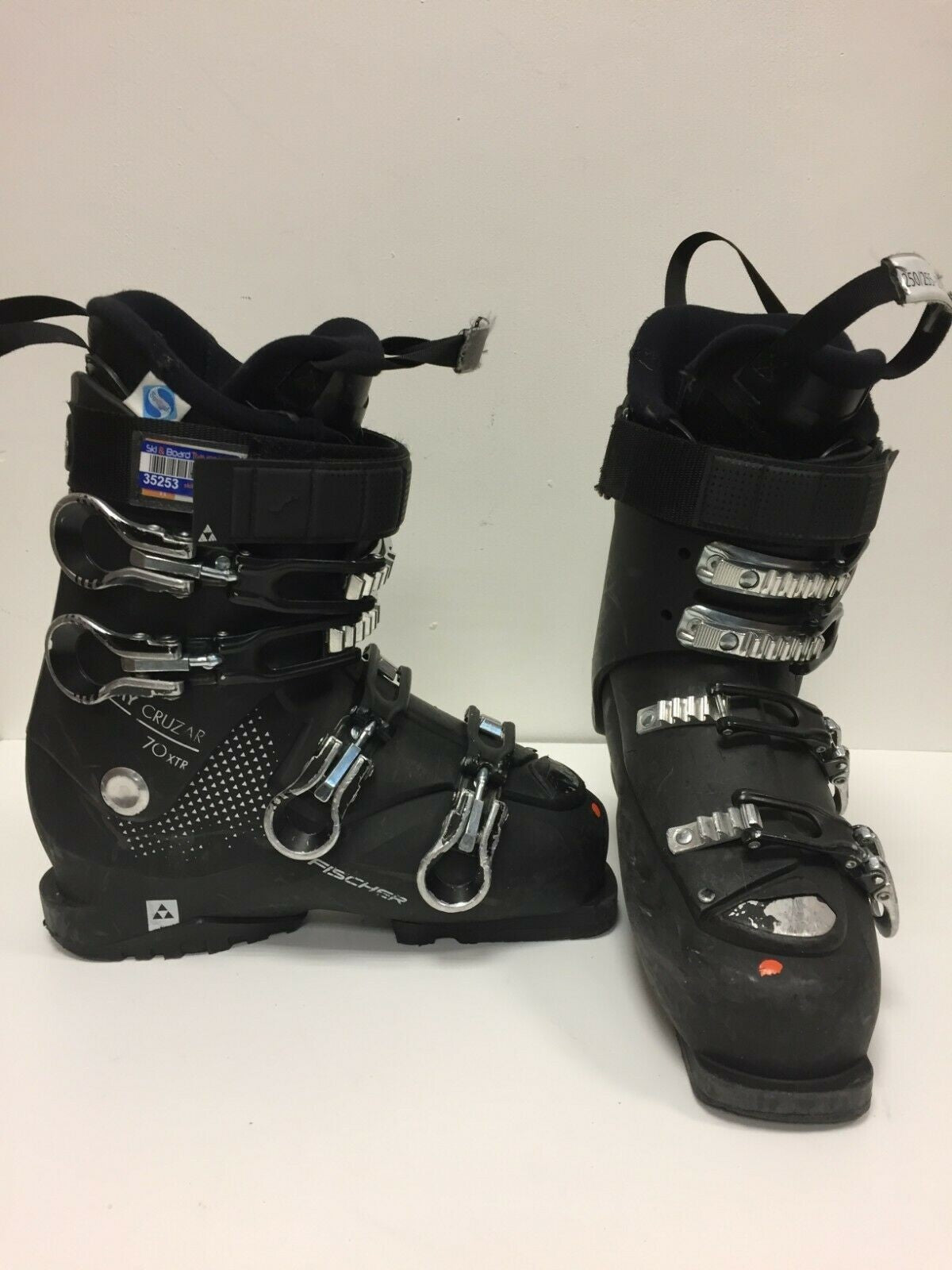 Fischer My Cruzar XTR 80 Ski Boots (EU 39 2/3; UK 6 1/4; Mondo 255) Sport
