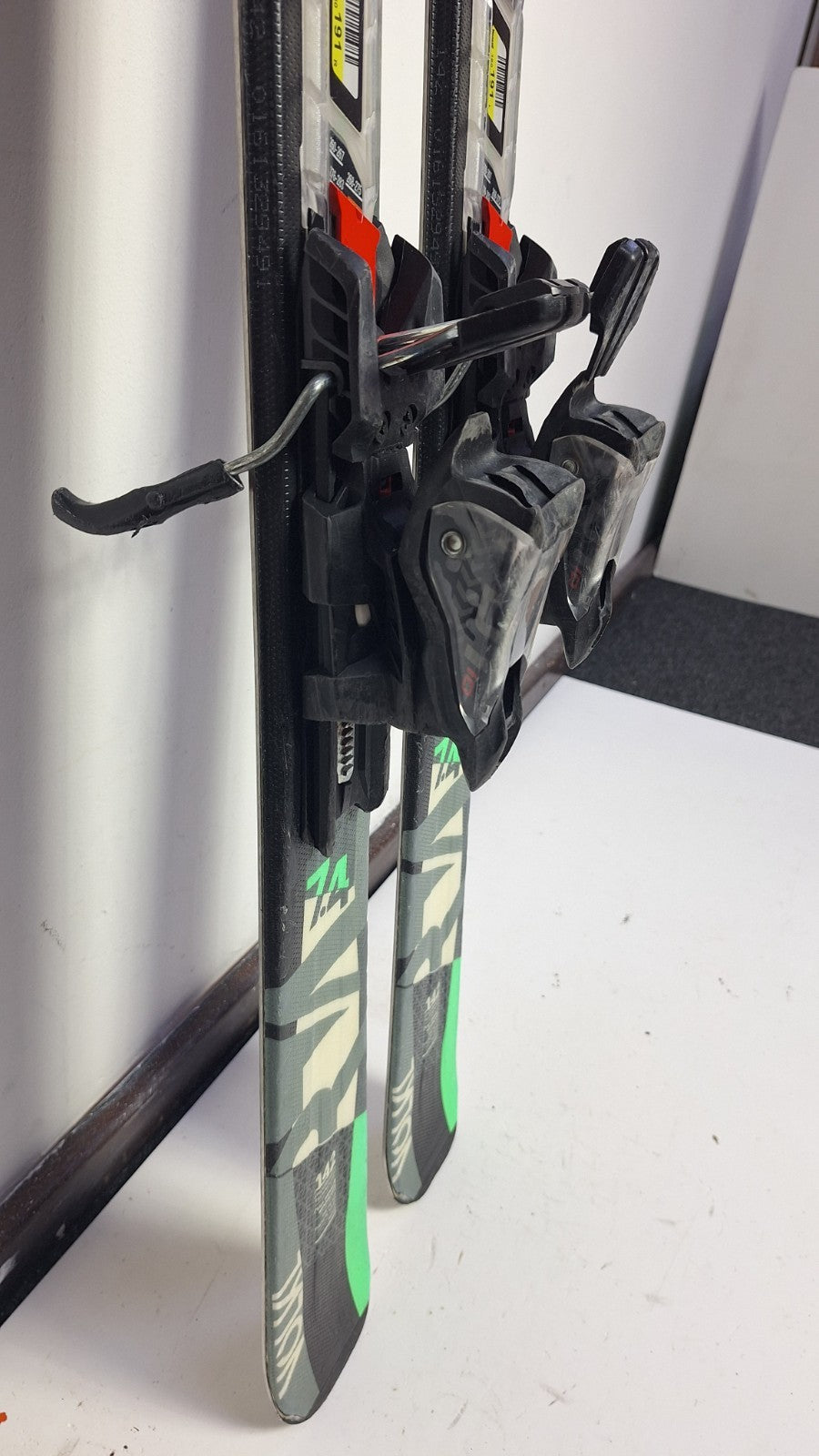 Volkl RTM 142 cm Ski + Marker 10 Bindings Fun Snow Winter Sport Piste