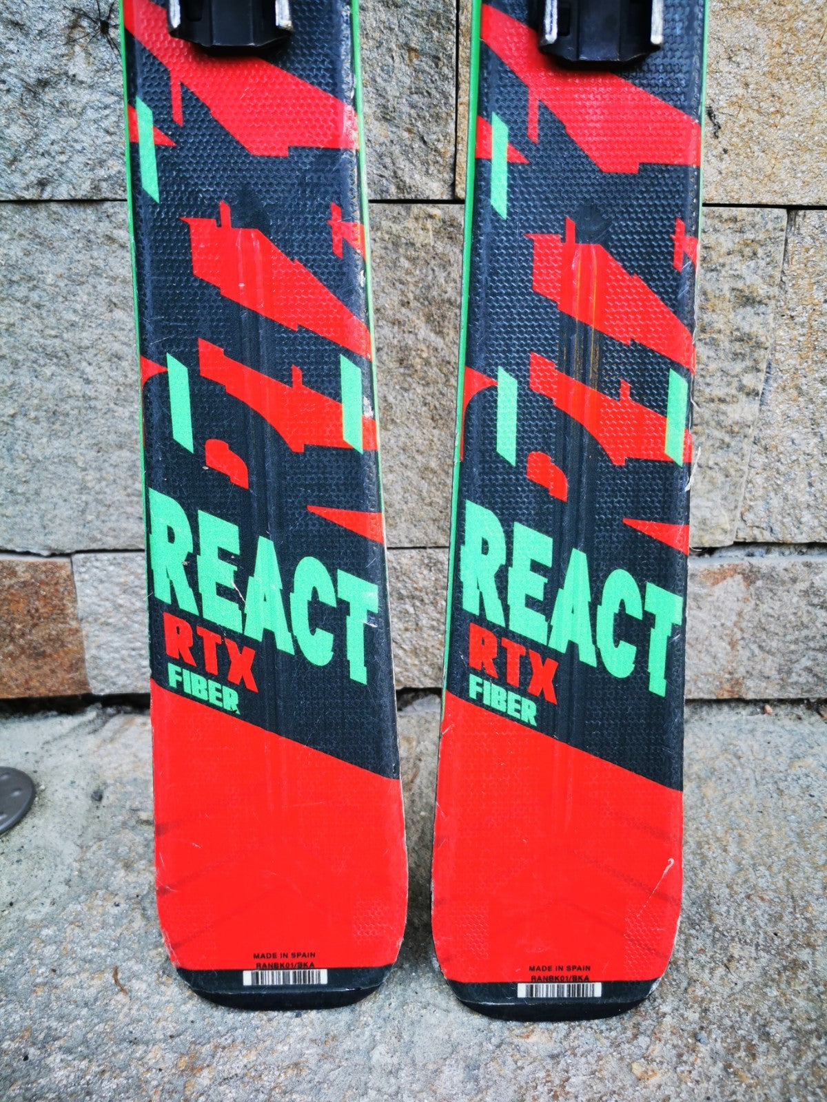 Rossignol REACT RTX Fiber 156cm  Ski + Elan 10 Bindings Winter Sport Fun