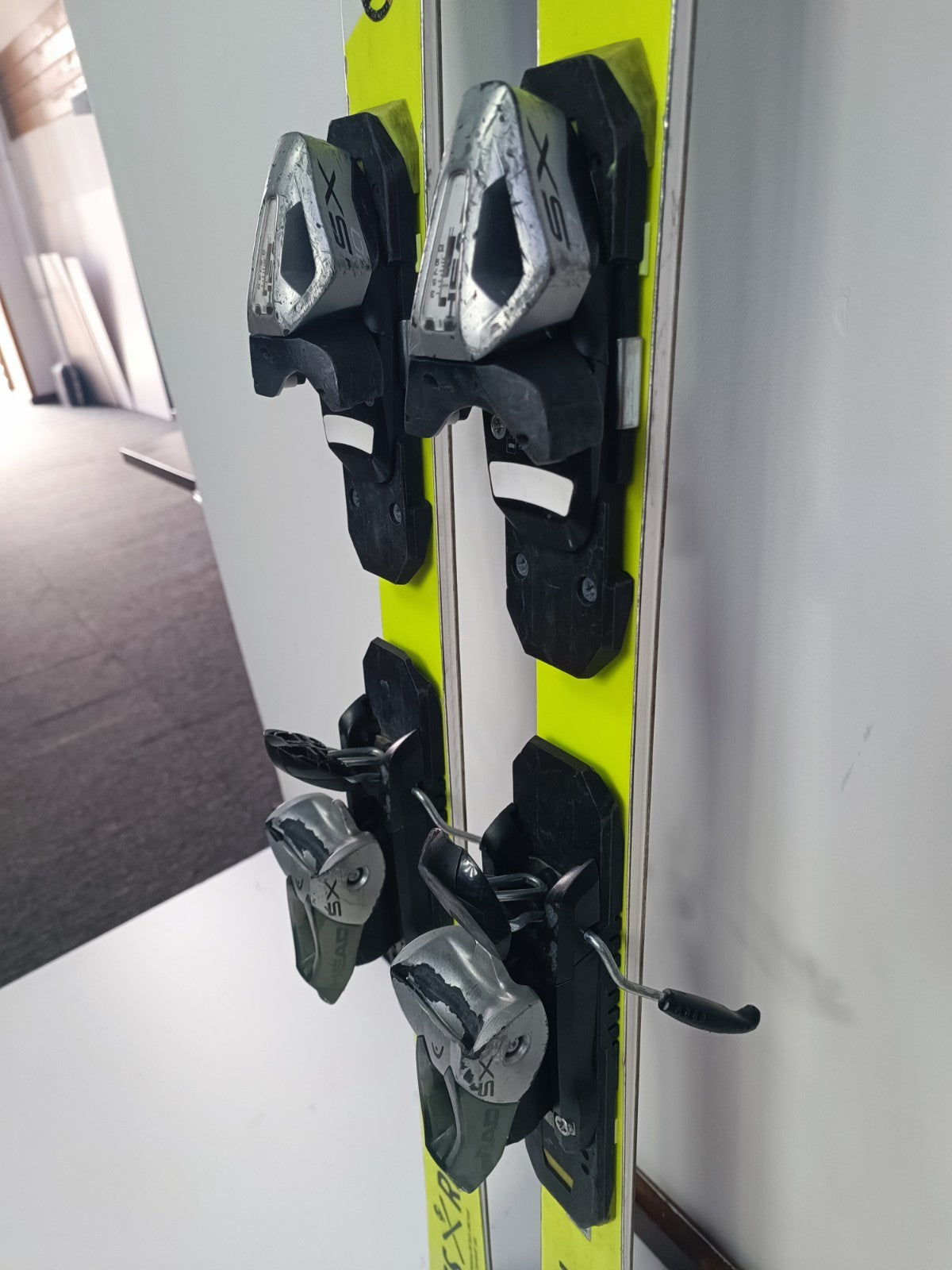 Head World Cup Rebels e.GS  145 cm Ski + HEAD 10 Bindings Winter Sport Snow