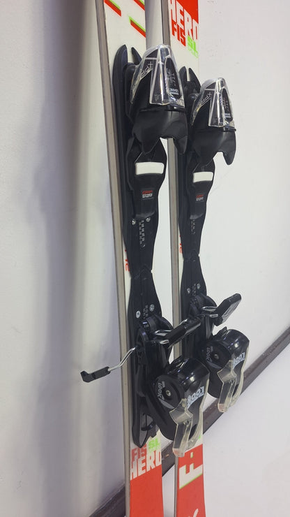 Sci Rossignol Hero FIS SL Pro 144 cm + attacchi New Look 7 Divertimento invernale sulla neve
