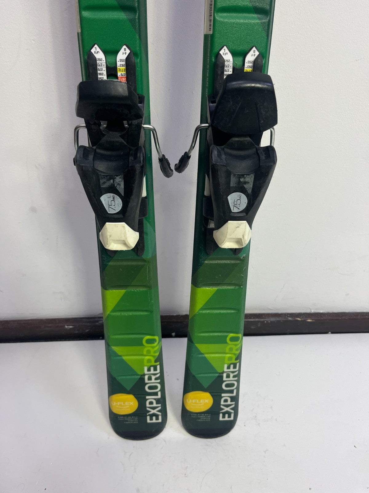 Skis Elan Explore Pro QS 140 + fixations Elan EL 7.5 Sport Neige Hiver