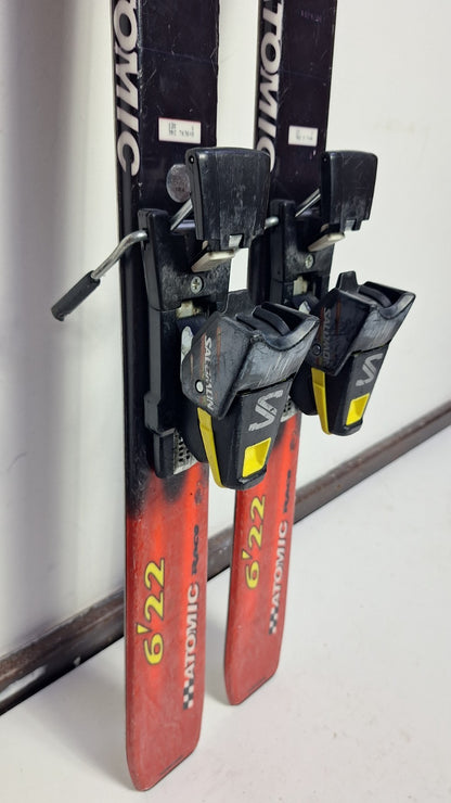 Atomic Pro Race 6'22 130 cm Skier + Salomon 7 Bindungen Wintersport Schneespaß