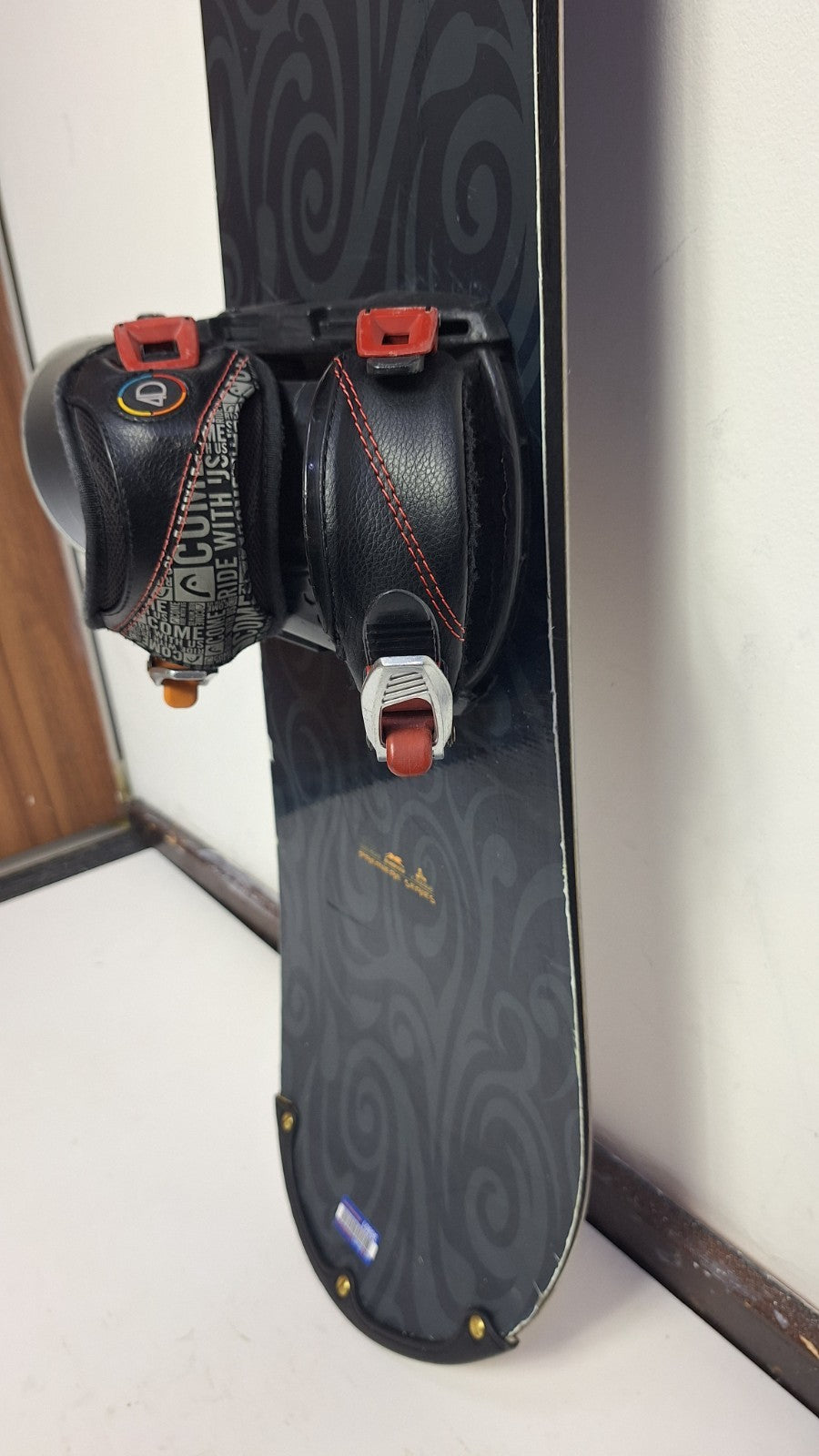 Snowboard Matrix Escape 145 cm de 2018 + fixations HEAD Rental M Neige Aventure