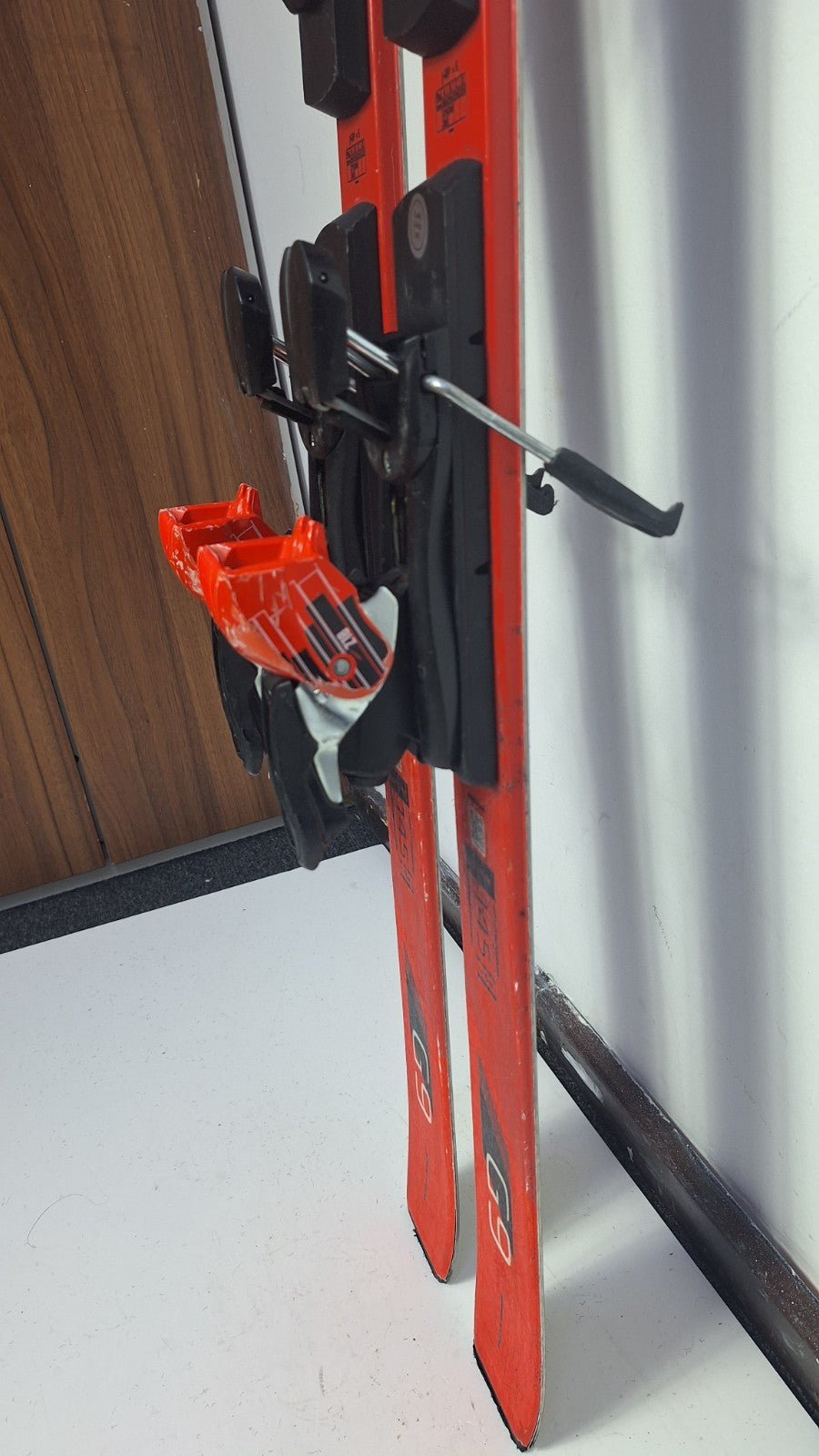 Atomic Redster G9 145 cm Skis + Atomic 10 Bindings Winter Fun Snow