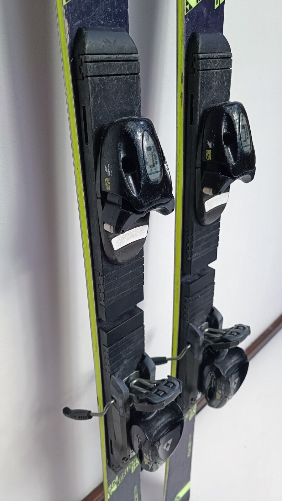 Fischer WC RC4 GS 145 cm Ski + Fischer 7 Bindungen Wintersport