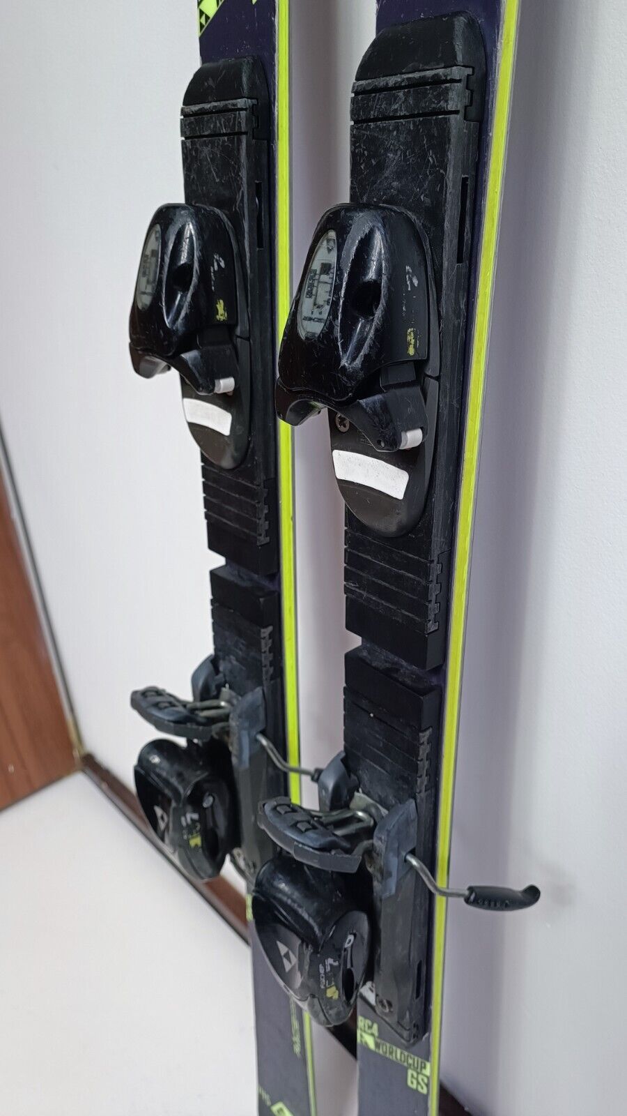 Fischer WC RC4 GS 145 cm Ski + Fischer 7 Bindungen Wintersport