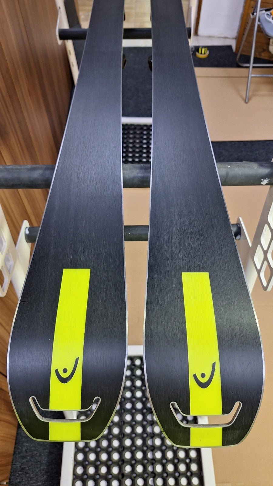Head Super Joy 153 cm Ski + HEAD 11 Bindings Winter Adventure Winter