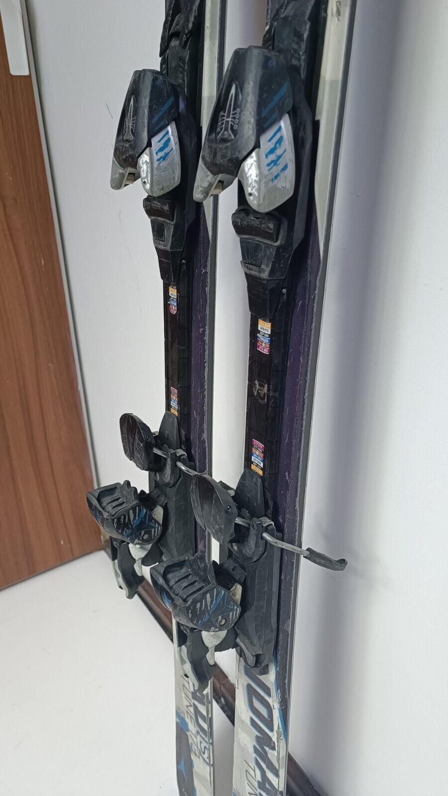 Ski Atomic Nomad S Tune 173cm + fixations Atomic 10 Sport d’hiver