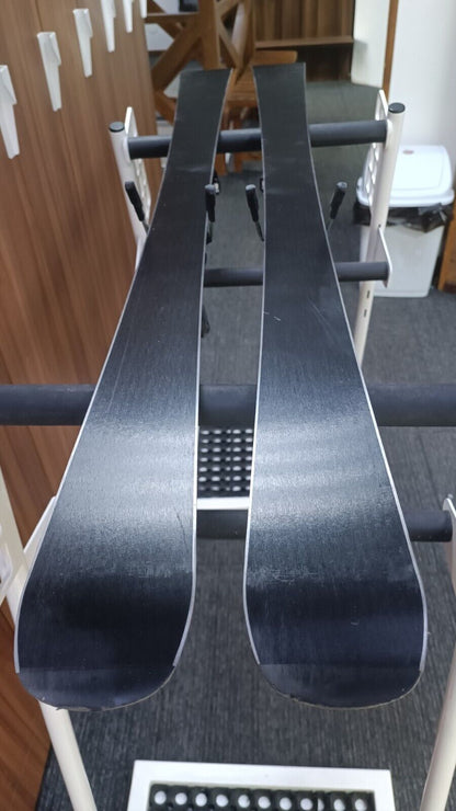 Elan eRise 140 Ski + Elan ESP 7.5 Bindungen Winter Adventure Outdoor