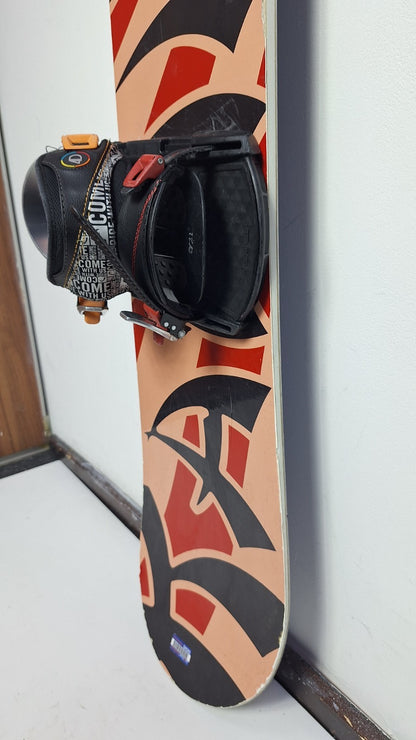 Heli Kamikaze 157 cm Snowboard + HEAD Rental L  Bindings Winter Snow Adventure