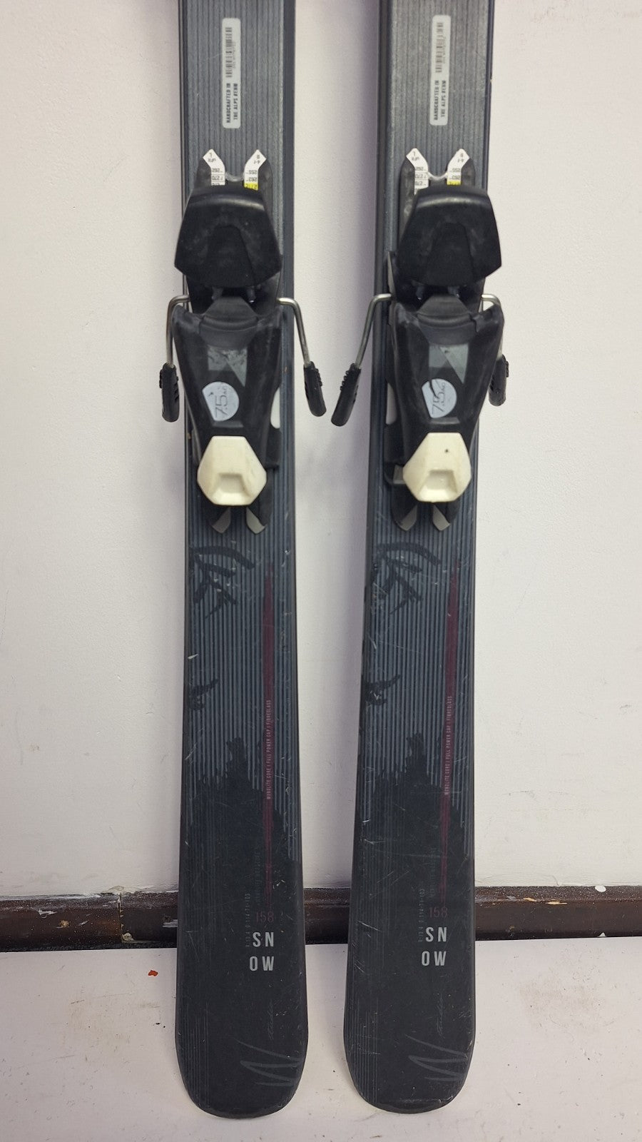 Elan Snow Black 158cm  Ski + Elan 7.5 Bindings Adventure Winter Sport