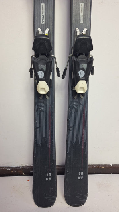 Elan Snow Black 158cm  Ski + Elan 7.5 Bindings Adventure Winter Sport