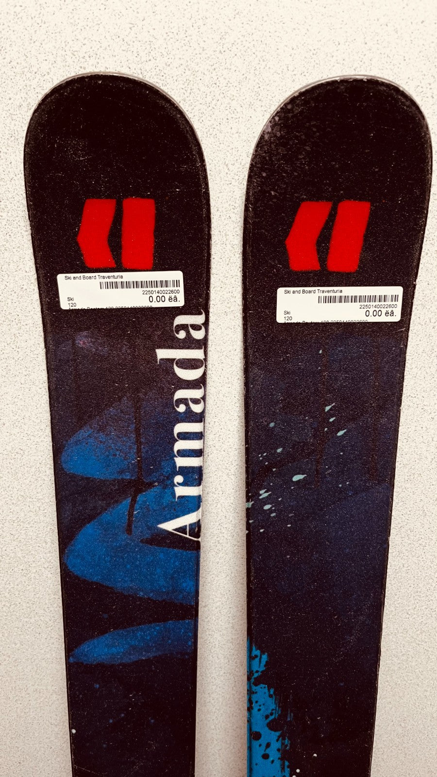 Sci Armada Bantam 120 cm + Attacchi Salomon 4.5 Sport invernali divertenti sulla neve