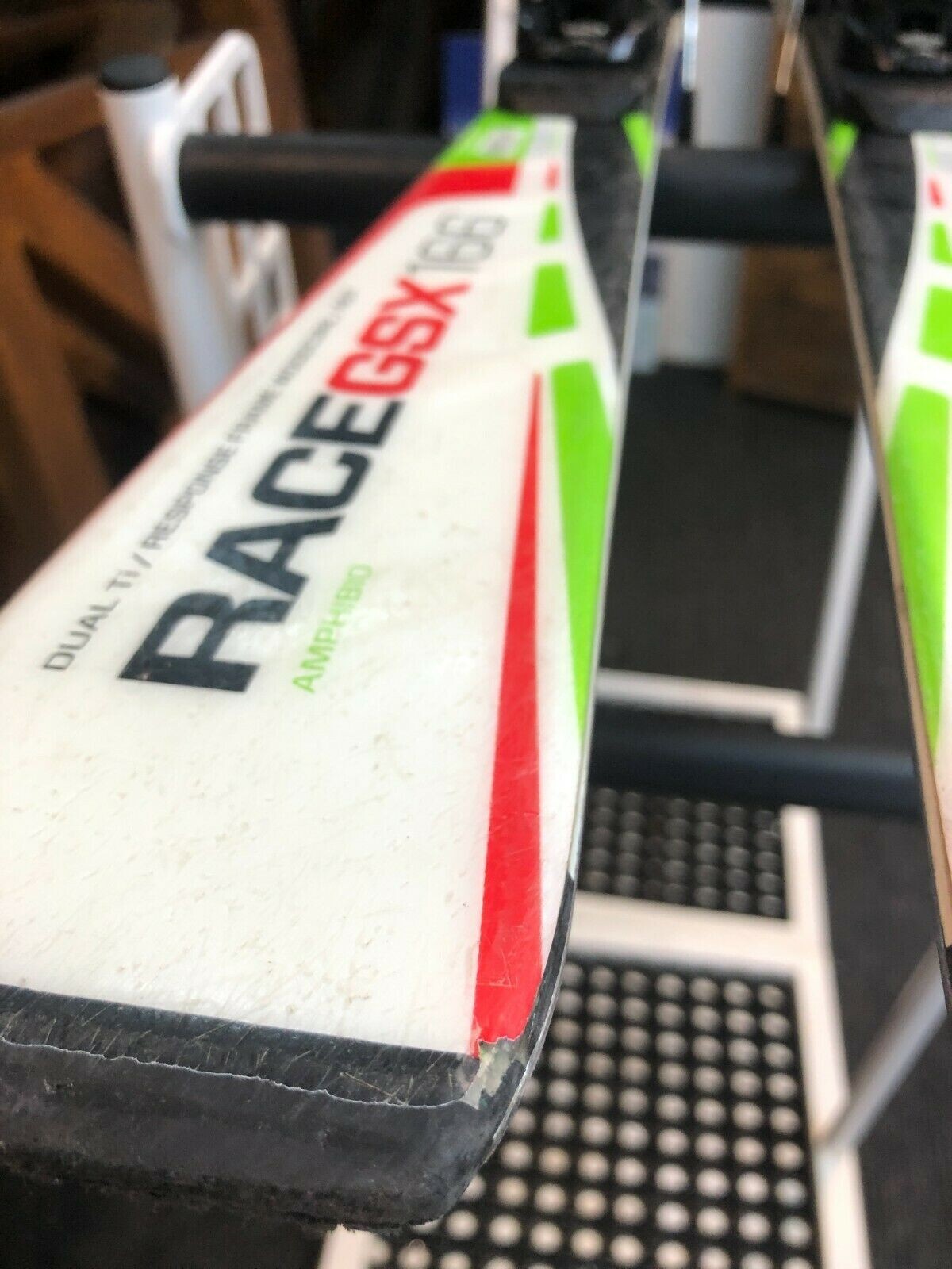 Elan Race GSX 166 cm Ski + Elan 11 Bindungen Winterspaß im Schnee