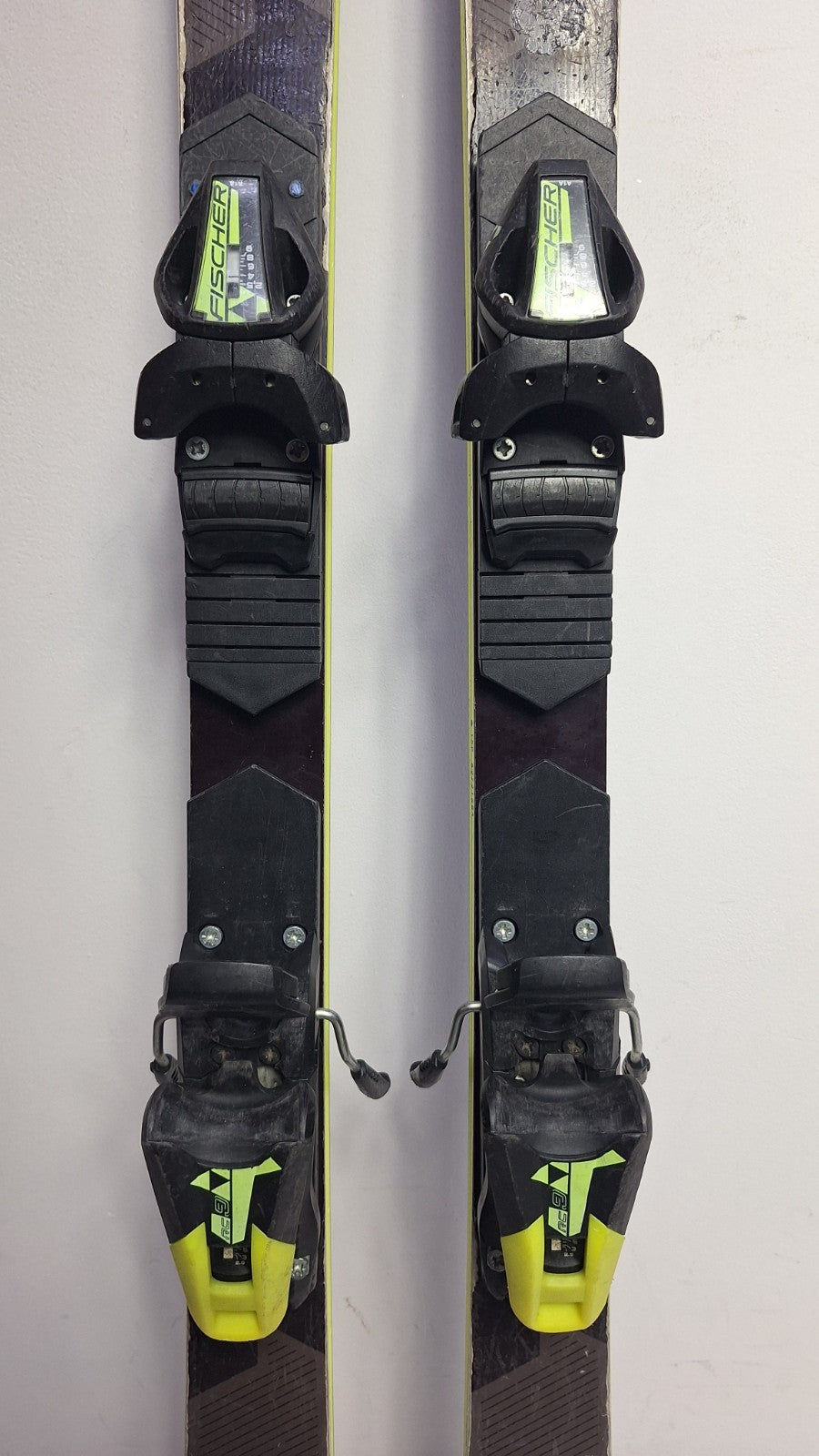 Fischer RC4 World Cup GS 150cm Skis + Fischer 9 Bindings Winter Fun Snow