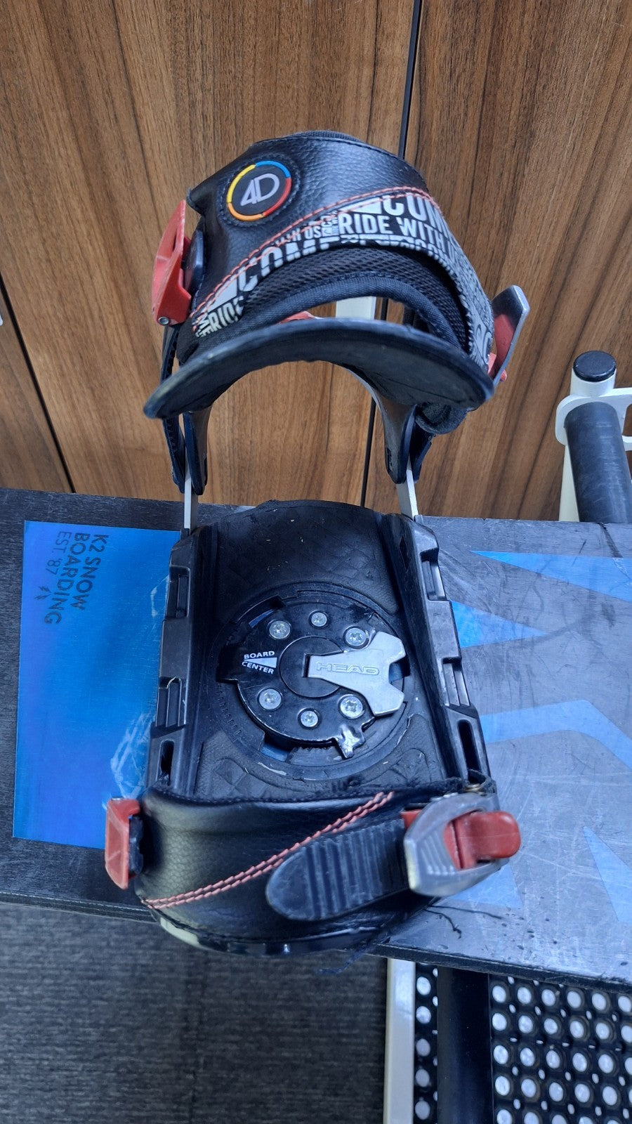 Snowboard K2 Rental 145 cm + fixations HEAD Rental taille M Aventure Hiver