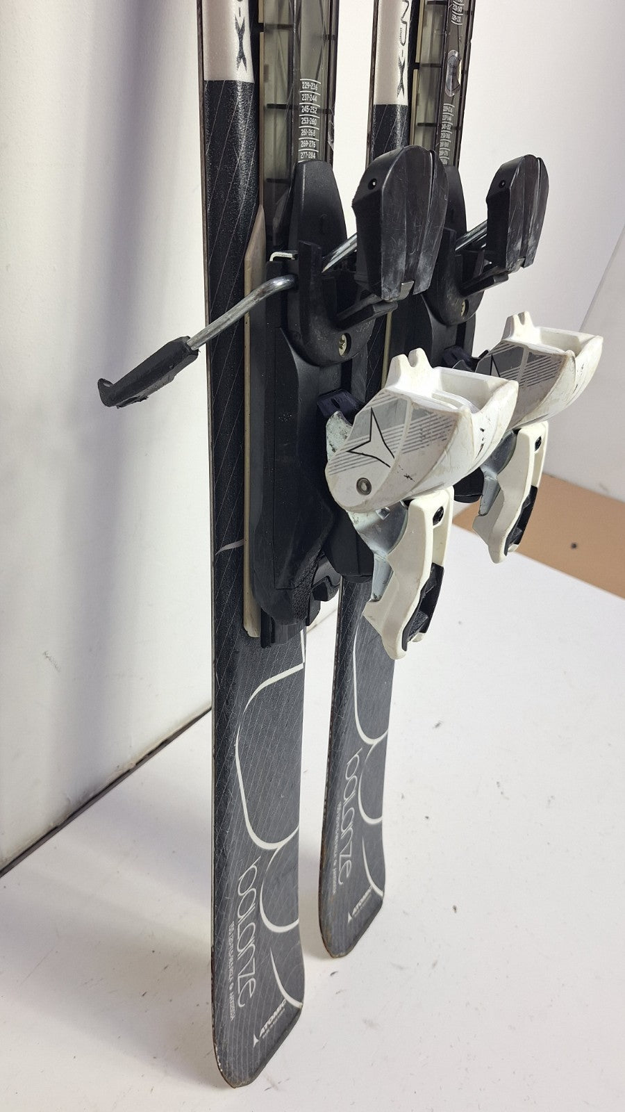 Atomic Balanze 155cm Ski + Atomic 10 Bindings  Winter Sport Fun
