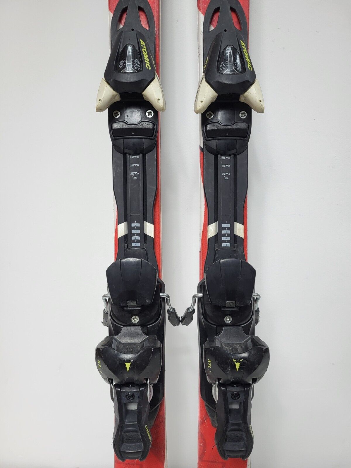 Atomic Redster GS 144 cm Ski + Atomic 7.5 Bindungen Schneesport-Spaß-Abenteuer