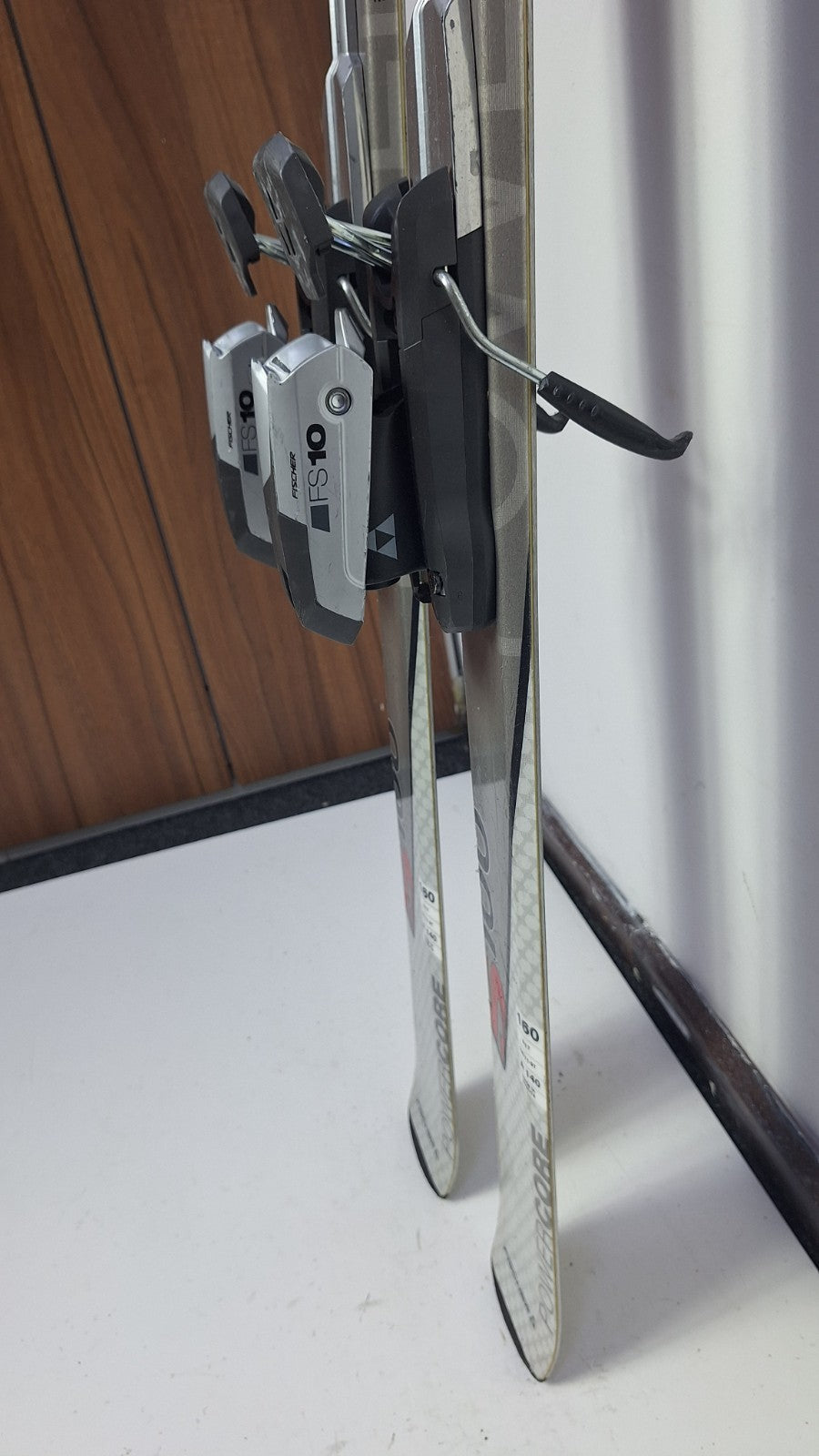 Fischer Scenio S100 160cm  Ski + Fischer 10 Bindings Adventure Winter Sport