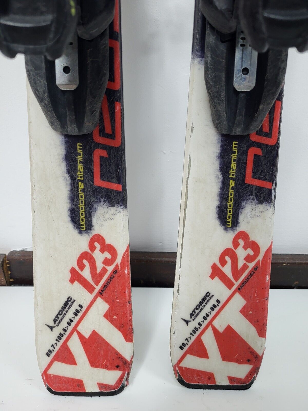 Atomic Redster XT 123cm Ski + Atomic 7.5 Bindungen Wintersport