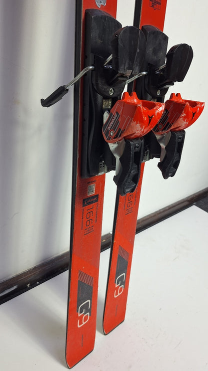 Atomic Redster G9 166 cm Ski + Atomic 10 Bindungen Winter Fun Sport