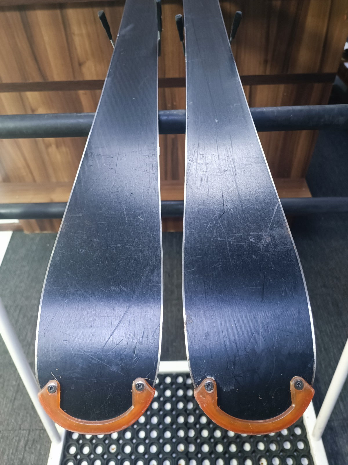 Elan Slingshot 161cm + Tyrolia ESP 10 Bindungen Sport Adventure