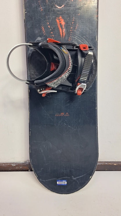 Matrix Syco 154 cm Snowboard + HEAD Rental M  Bindings Winter Snow Adventure Fun